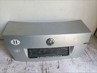 bontott VW BORA Csomagtérajtó (Részeivel)