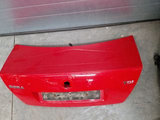 bontott VW BORA Csomagtérajtó (Részeivel)