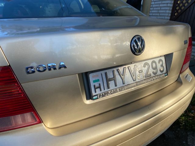 bontott VW BORA Csomagtérajtó (Üres lemez)