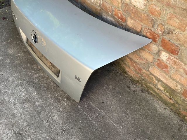 bontott VW BORA Csomagtérajtó (Üres lemez)