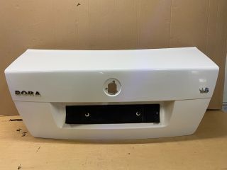 bontott VW BORA Csomagtérajtó (Üres lemez)