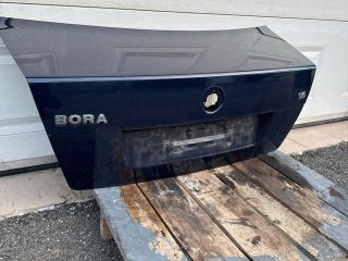 bontott VW BORA Csomagtérajtó (Üres lemez)