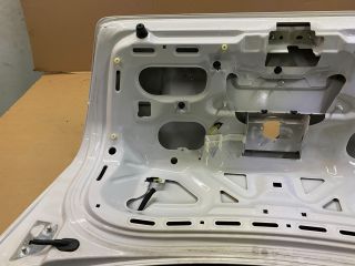 bontott VW BORA Csomagtérajtó (Üres lemez)