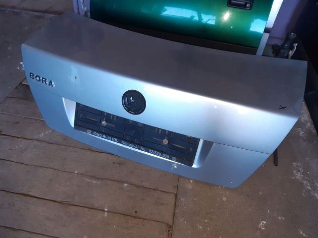 bontott VW BORA Csomagtérajtó (Üres lemez)