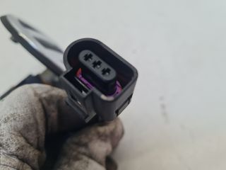 bontott VW BORA Csomagtérajtó Zárbetét