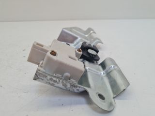 bontott VW BORA Csomagtérajtó Zárbetét