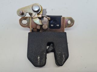 bontott VW BORA Csomagtérajtó Zárszerkezet