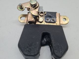 bontott VW BORA Csomagtérajtó Zárszerkezet