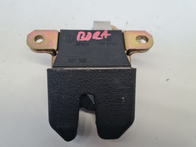 bontott VW BORA Csomagtérajtó Zárszerkezet