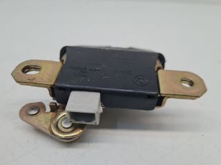 bontott VW BORA Csomagtérajtó Zárszerkezet