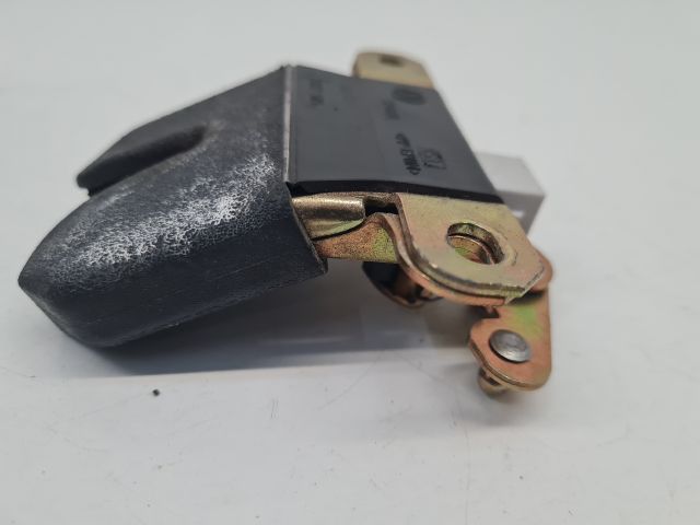 bontott VW BORA Csomagtérajtó Zárszerkezet