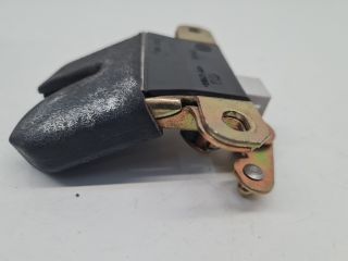 bontott VW BORA Csomagtérajtó Zárszerkezet