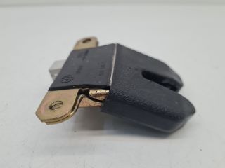 bontott VW BORA Csomagtérajtó Zárszerkezet