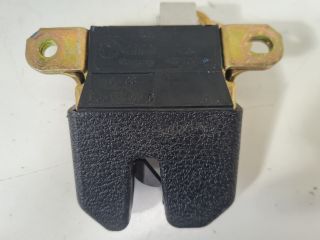 bontott VW BORA Csomagtérajtó Zárszerkezet