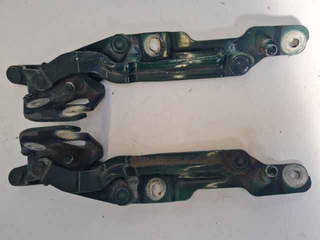 bontott VW BORA Csomagtérajtó Zsanér