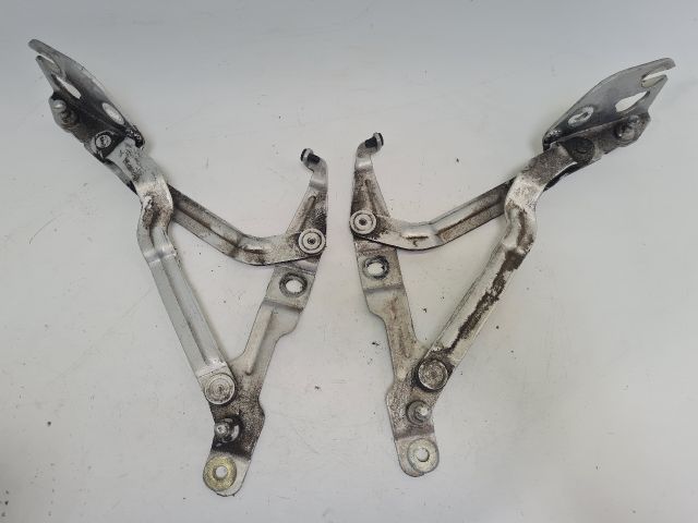 bontott VW BORA Csomagtérajtó Zsanér