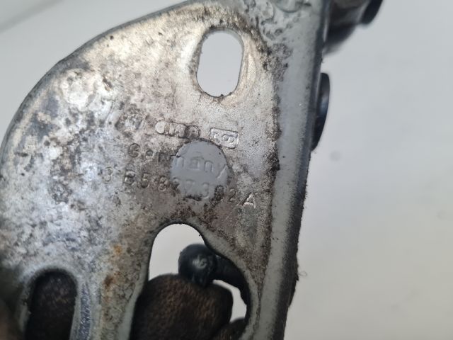 bontott VW BORA Csomagtérajtó Zsanér