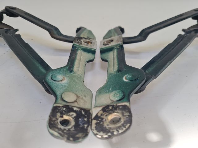 bontott VW BORA Csomagtérajtó Zsanér