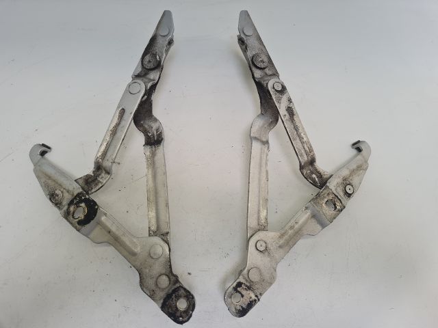 bontott VW BORA Csomagtérajtó Zsanér