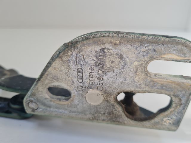 bontott VW BORA Csomagtérajtó Zsanér