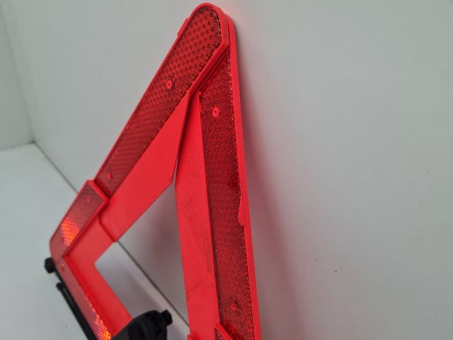 bontott VW BORA Elakadásjelző Háromszög