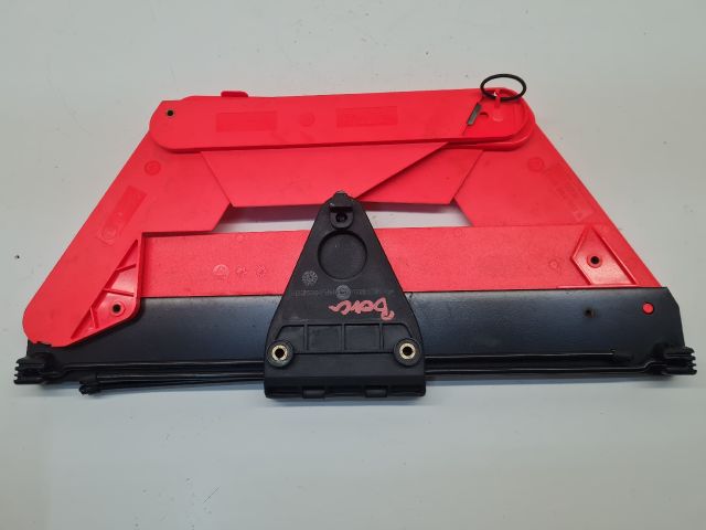 bontott VW BORA Elakadásjelző Háromszög