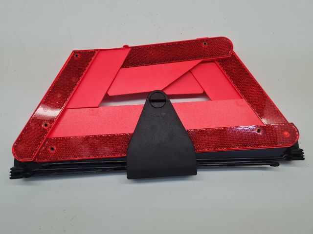 bontott VW BORA Elakadásjelző Háromszög