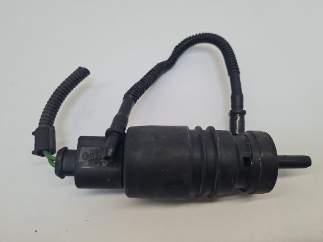 bontott VW BORA Első Ablakmosó Szivattyú