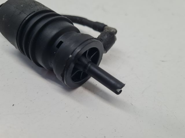 bontott VW BORA Első Ablakmosó Szivattyú