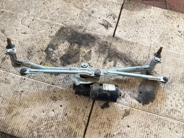 bontott VW BORA Első Ablaktörlő Szerkezet Motorral