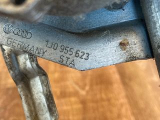 bontott VW BORA Első Ablaktörlő Szerkezet Motorral