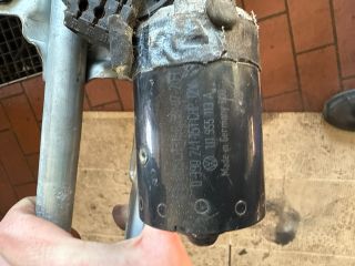 bontott VW BORA Első Ablaktörlő Szerkezet Motorral