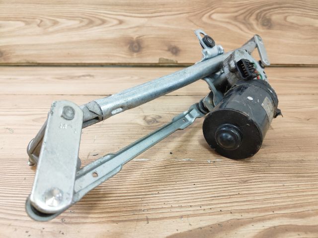 bontott VW BORA Első Ablaktörlő Szerkezet Motorral