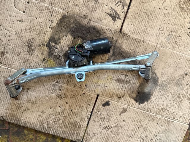 bontott VW BORA Első Ablaktörlő Szerkezet Motorral