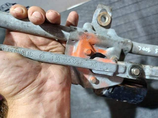 bontott VW BORA Első Ablaktörlő Szerkezet