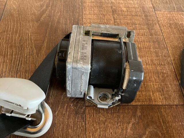 bontott VW BORA Első Biztonsági Öv Pár (Feszítővel)