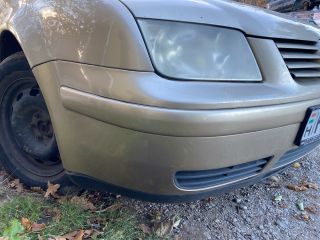 bontott VW BORA Első Lökhárító (Részeivel)