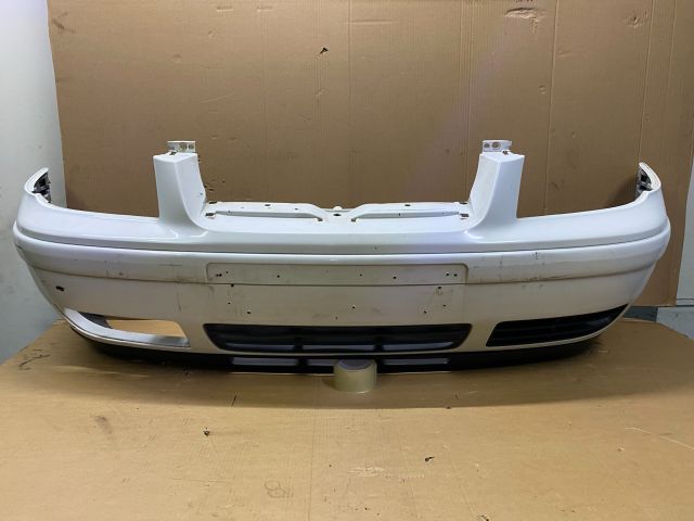 bontott VW BORA Első Lökhárító (Részeivel)