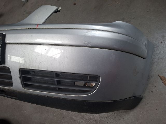 bontott VW BORA Első Lökhárító (Részeivel)