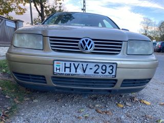 bontott VW BORA Első Lökhárító (Részeivel)