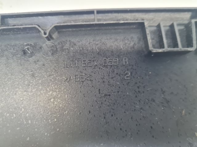 bontott VW BORA Első Tároló Rekesz