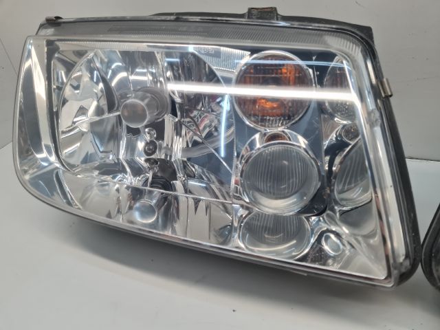 bontott VW BORA Fényszóró Pár
