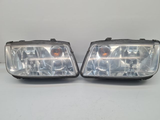 bontott VW BORA Fényszóró Pár