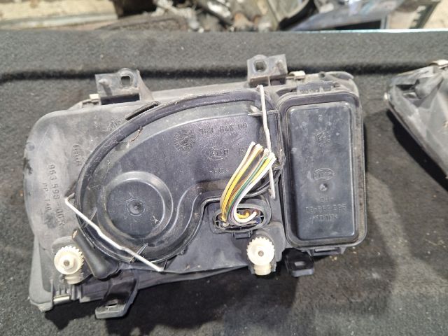 bontott VW BORA Fényszóró Pár