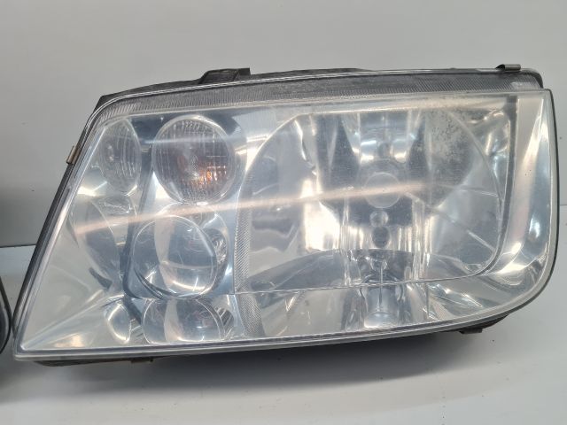 bontott VW BORA Fényszóró Pár