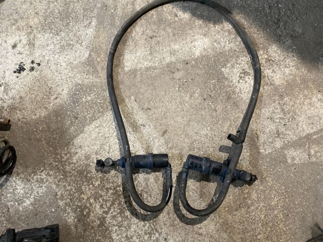 bontott VW BORA Fényszórómosó Cső