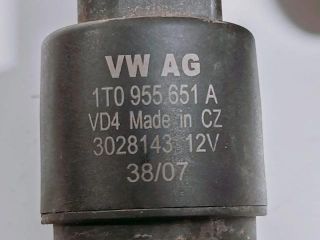 bontott VW BORA Fényszórómosó Szivattyú