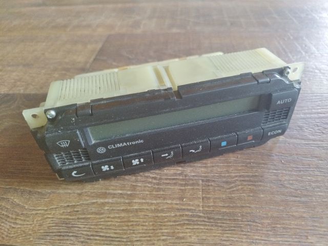 bontott VW BORA Fűtéskapcsoló (digit klímás)