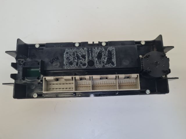 bontott VW BORA Fűtéskapcsoló (digit klímás)