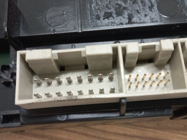 bontott VW BORA Fűtéskapcsoló (digit klímás)